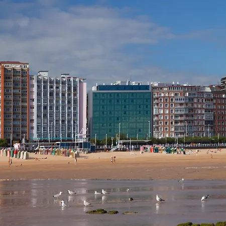 Hotel De Asturias 4*